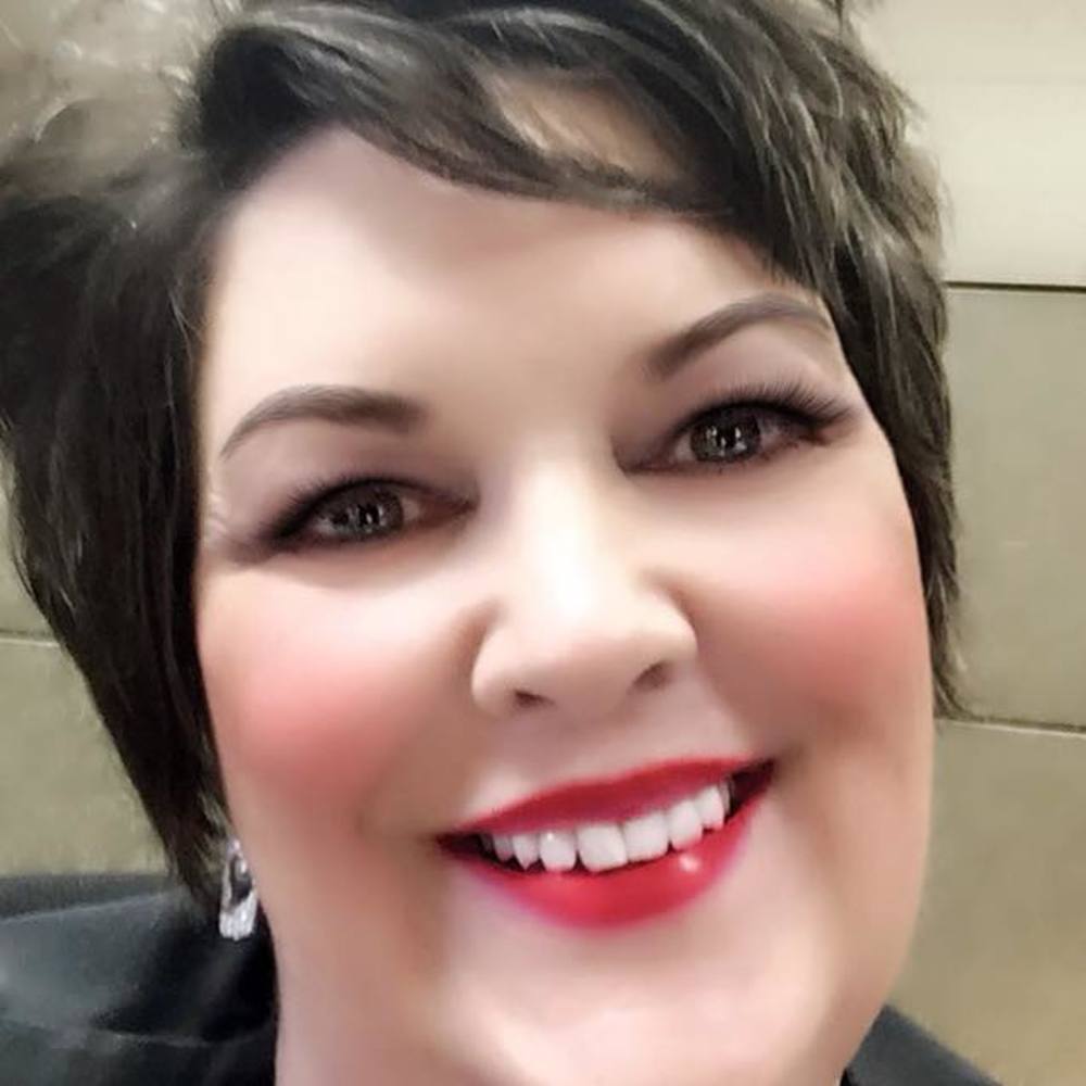 Meet your Posher, Angele'